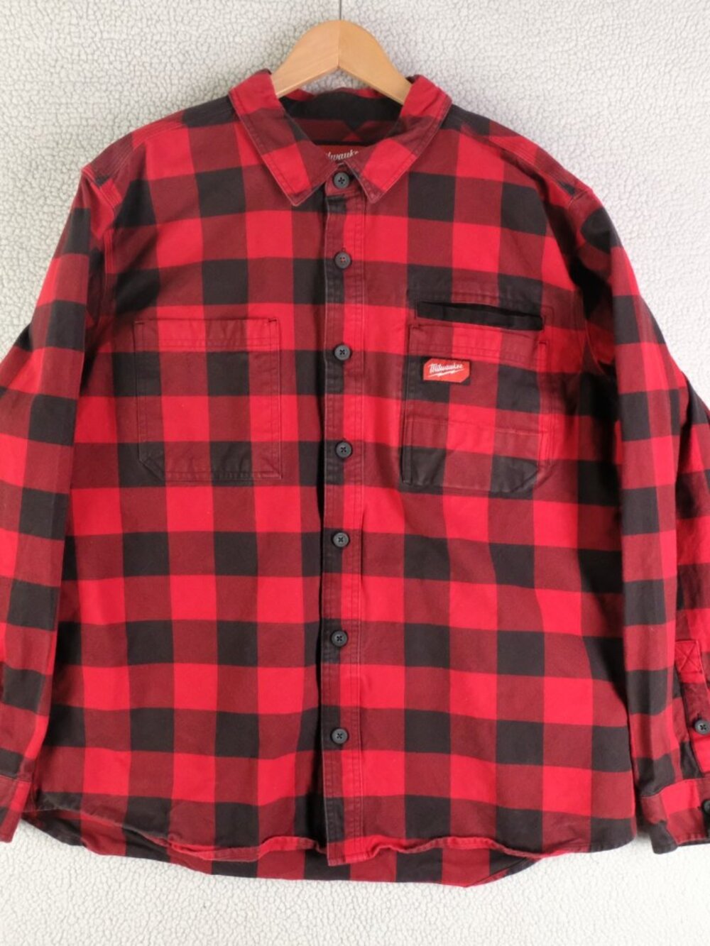 Milwaukee Gridiron Shirt Mens Extra Large Red Black Buffalo Check Button Up